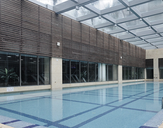 室內(nèi)泳池場